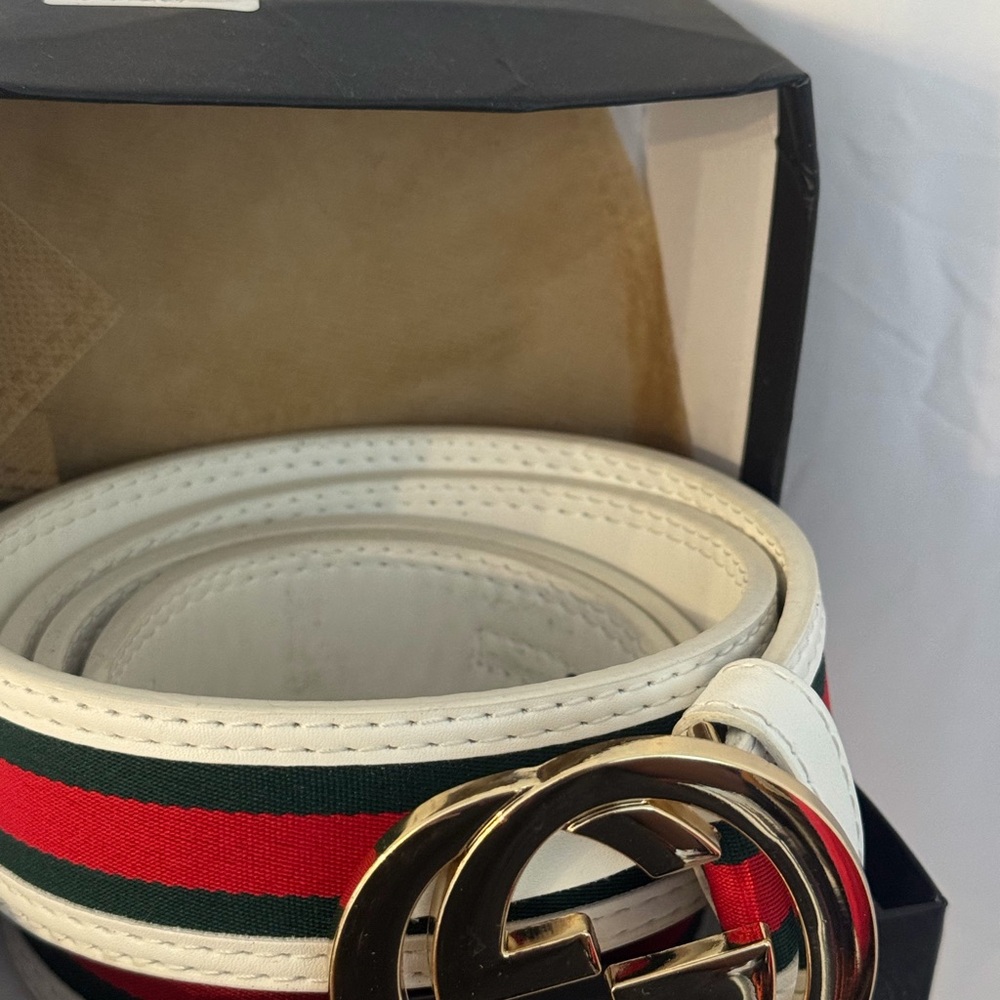 Gucci White Leather Belt with Black and Tan Accents